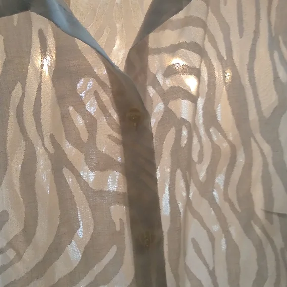 Evan Picone Sheer Top - Picture 3 of 8